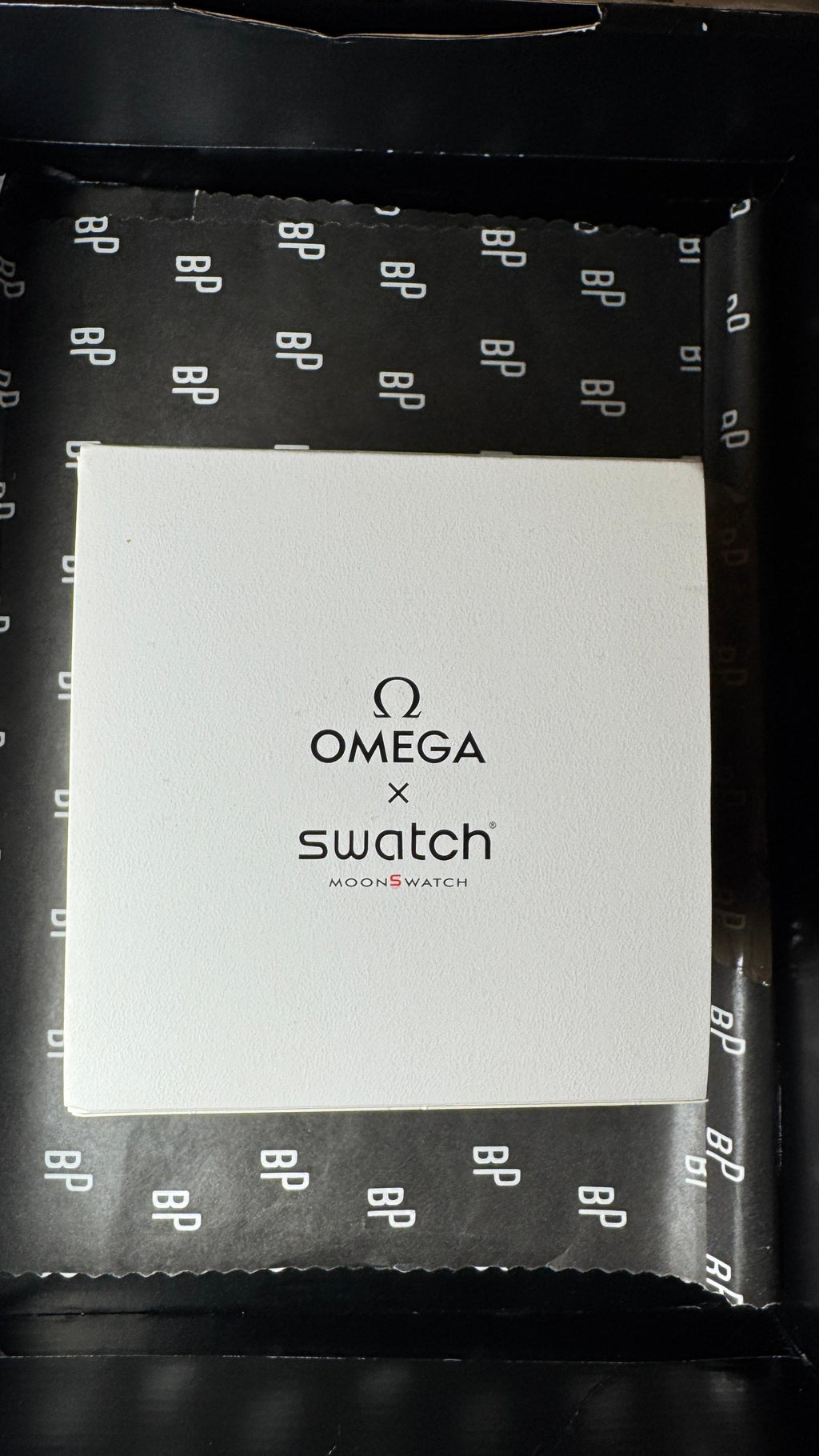 Omega x Swatch Moonswatch Mission To The Moonphase Chronograph White Snoopy