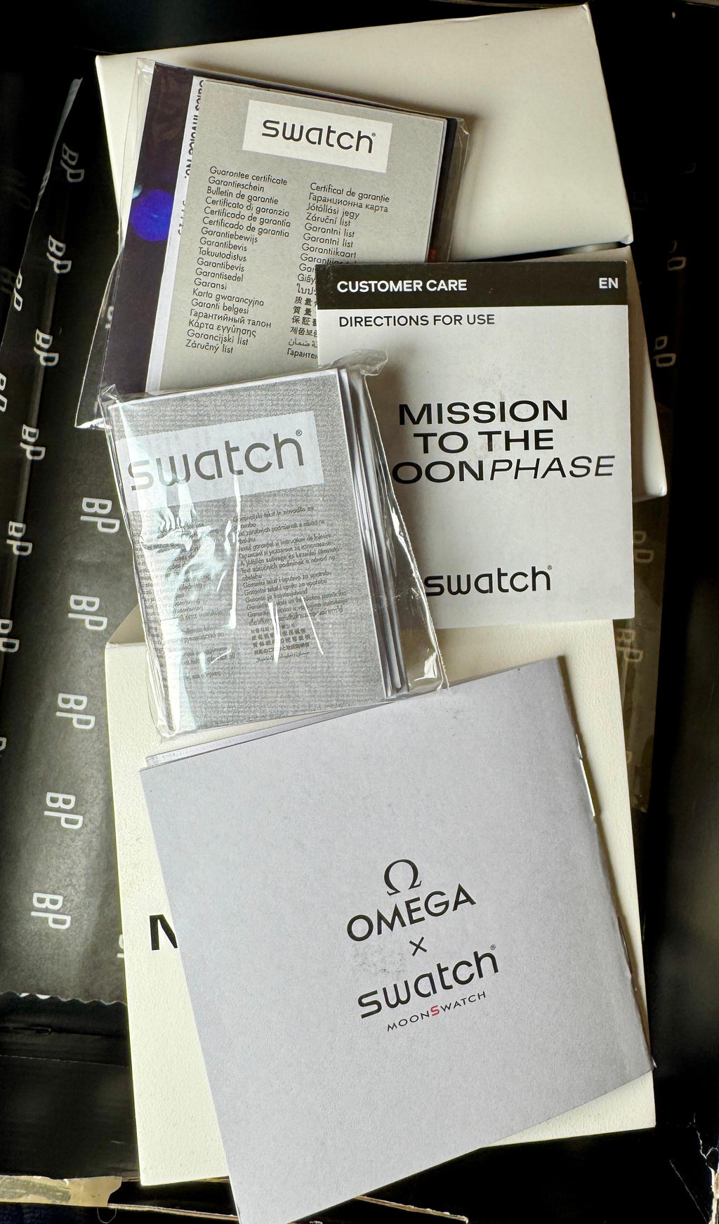 Omega x Swatch Moonswatch Mission To The Moonphase Chronograph White Snoopy