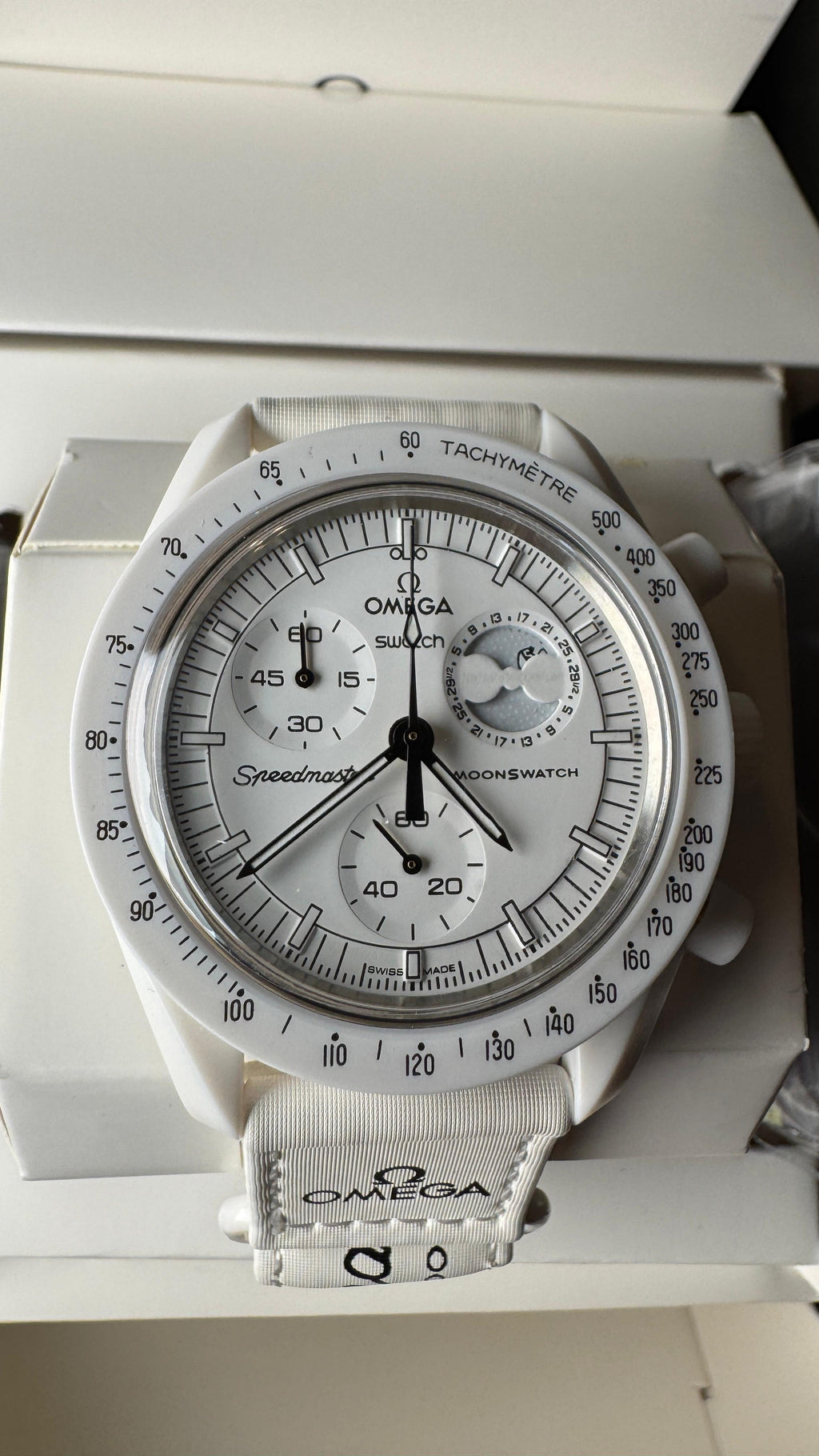 Omega x Swatch Moonswatch Mission To The Moonphase Chronograph White Snoopy