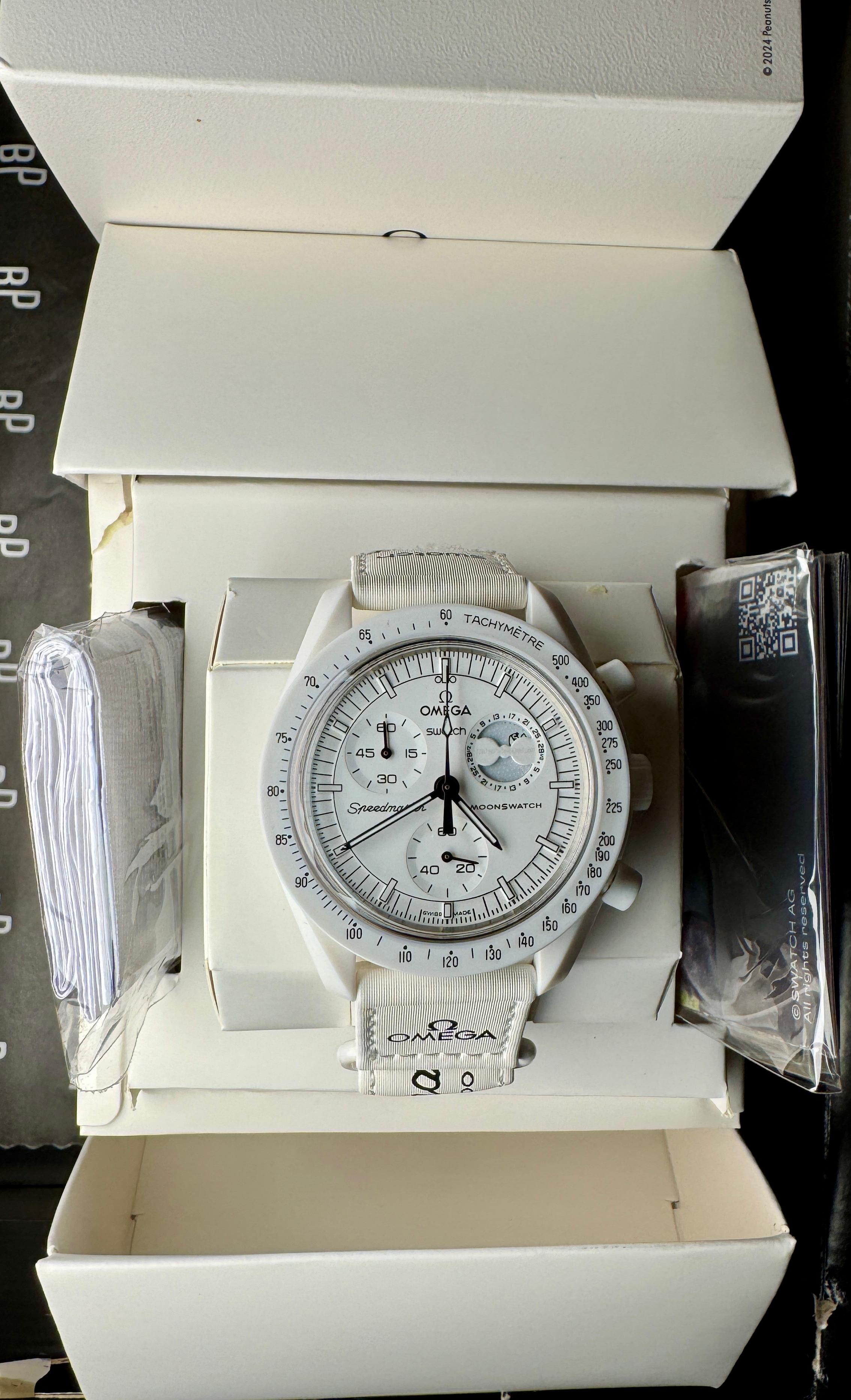Omega x Swatch Moonswatch Mission To The Moonphase Chronograph White Snoopy