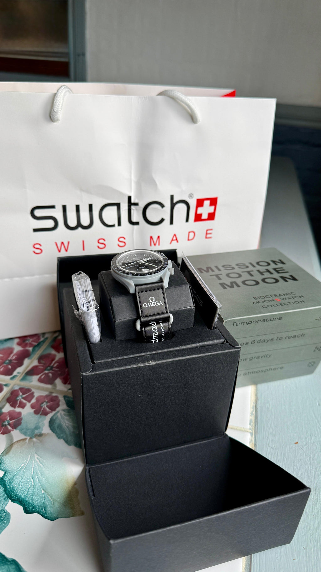 OMEGA x Swatch Mission to the Moon
