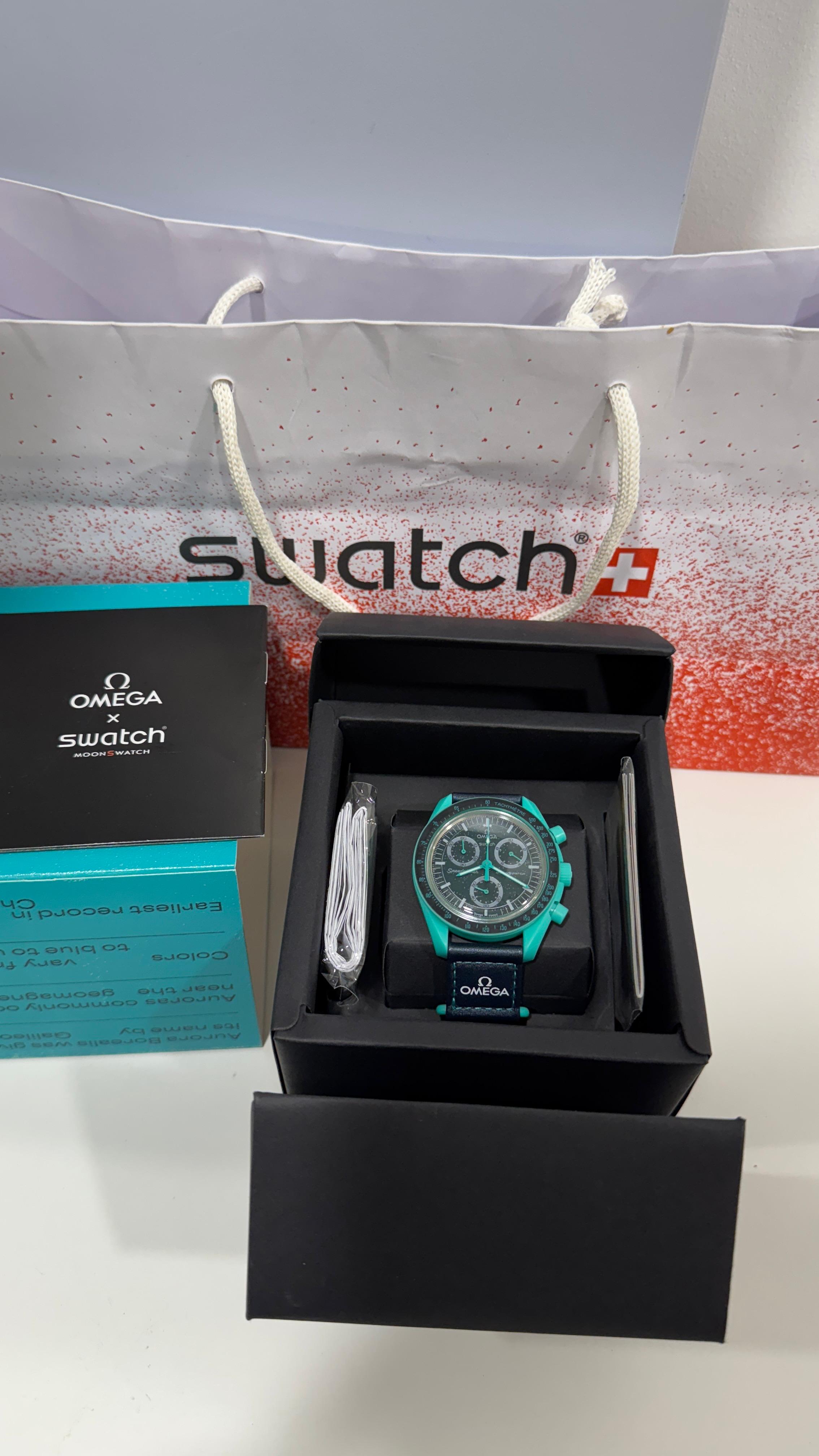 Swatch x Omega MoonSwatch – Mission on Earth Polar Lights (Bioceramic) – Brand New