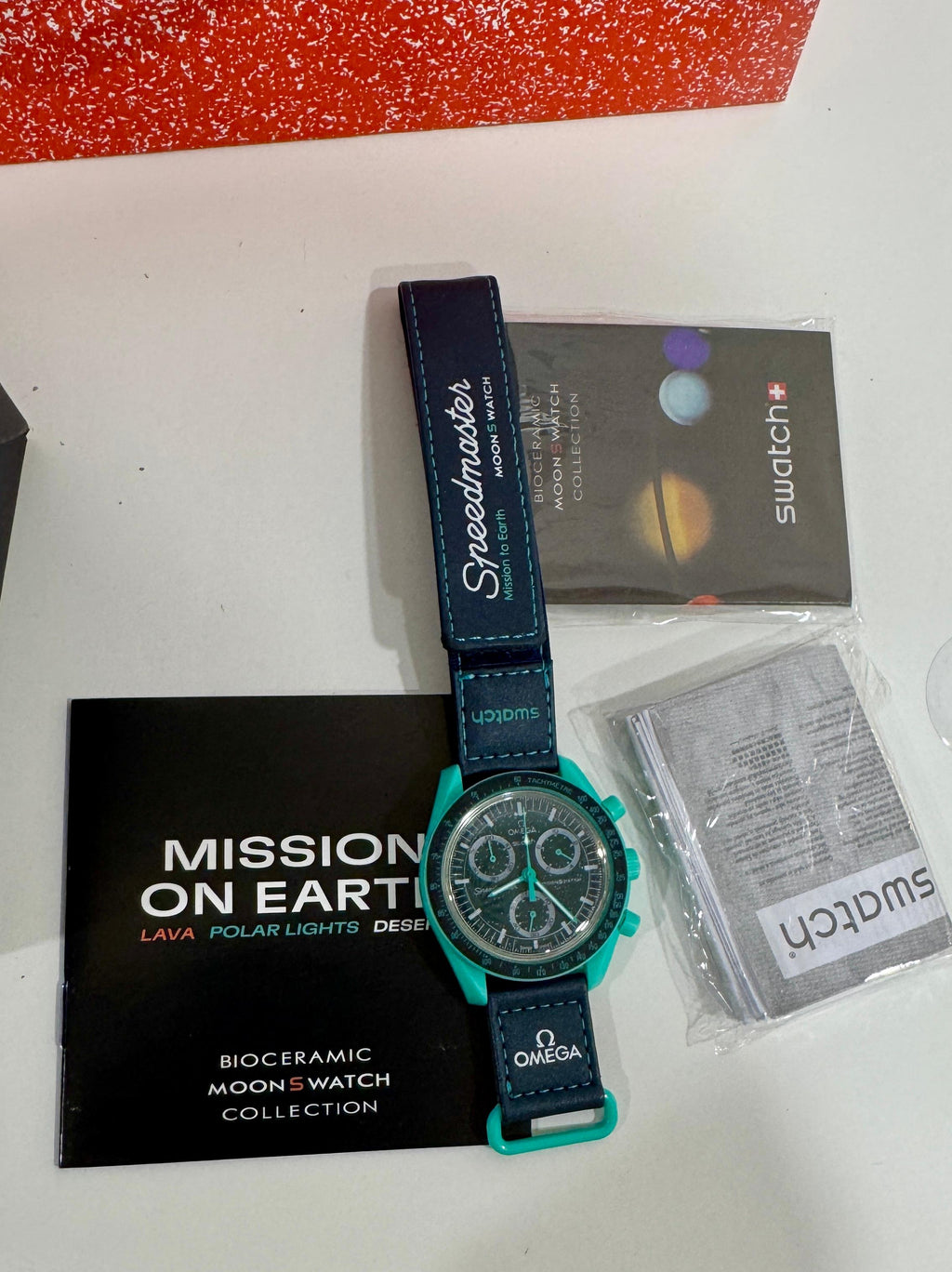 Swatch x Omega MoonSwatch – Mission on Earth Polar Lights (Bioceramic) – Brand New