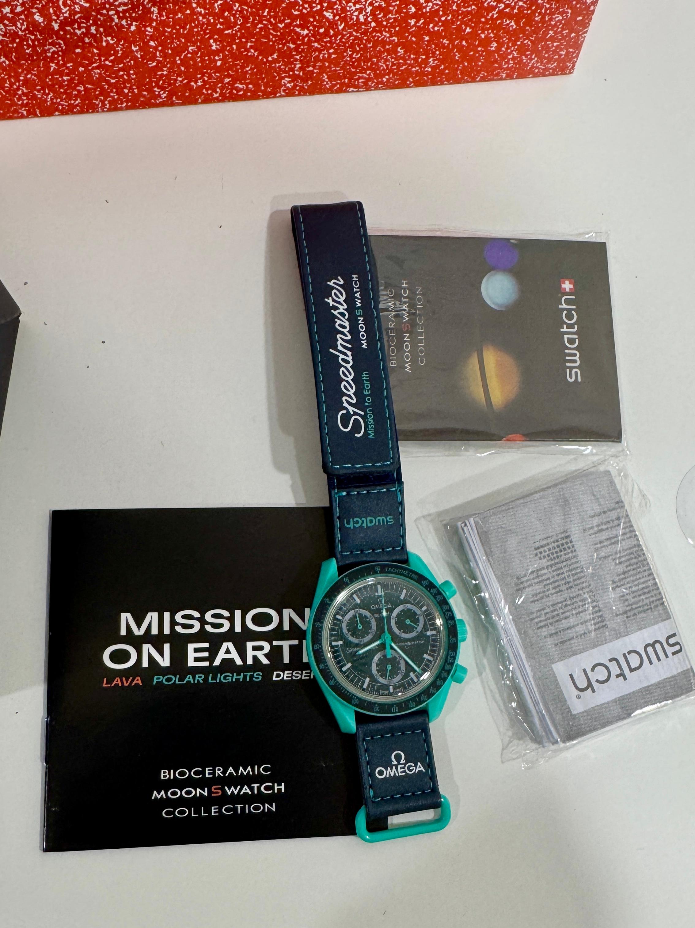 Swatch x Omega MoonSwatch – Mission on Earth Polar Lights (Bioceramic) – Brand New
